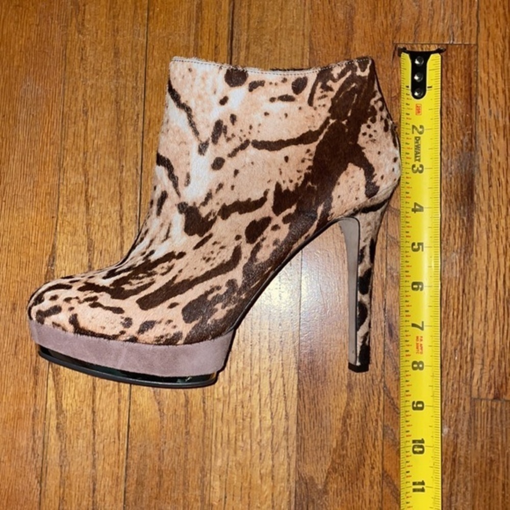 Platform Vince Camuto Cow Fur Booties - Picture 8 of 9